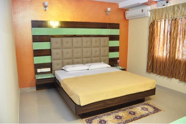 Hotel Seven Hills Inn Tirupati Zewnętrze zdjęcie